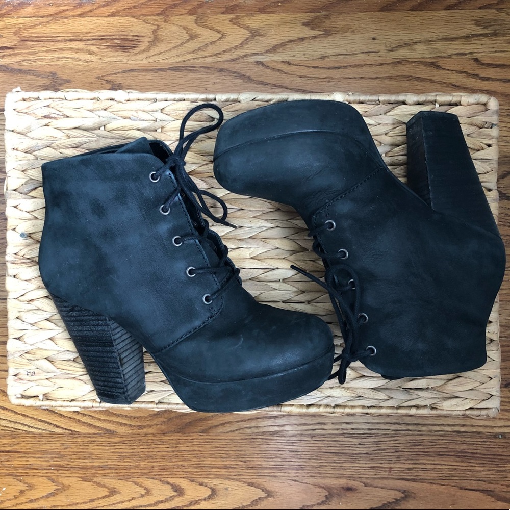 Steve Madden boots